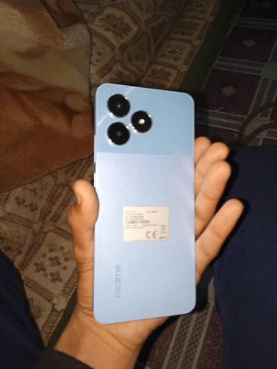 realme note 50 ( 4+8 ram and 128 storage)