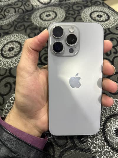 15 pro max factory unlocked with box