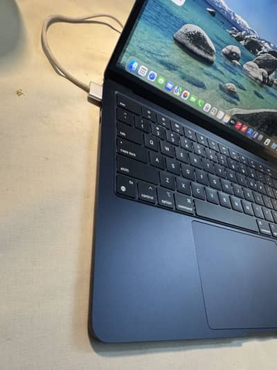 Macbook Air M2 Chip 13” 8/256GB
