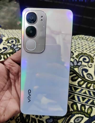 Vivo y19s only set charger All okay fresh set ram rom 4+4 128
