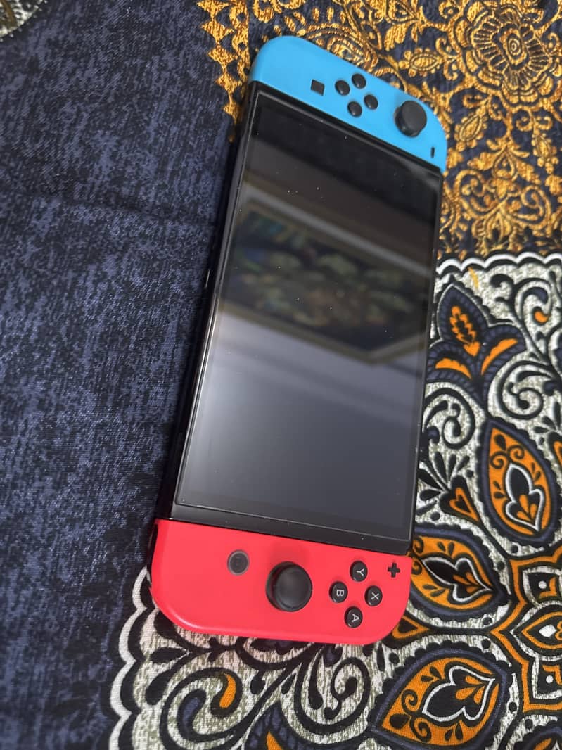 Nintendo Switch Oled (First generation) 0