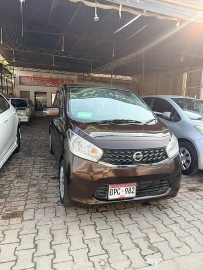 Nissan dayz 15/19 total genuine