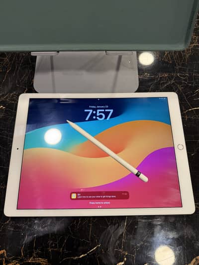 Ipad Pro 12.9 Inches 2017 With Pen