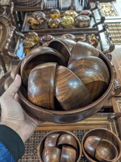 Wooden Bowls Set