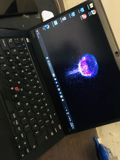 lenovo x390 core i7  8th gen 16Gb  256 ssd