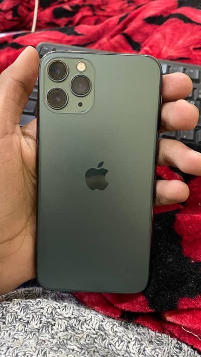 iPhone 11 pro Green colour bypass