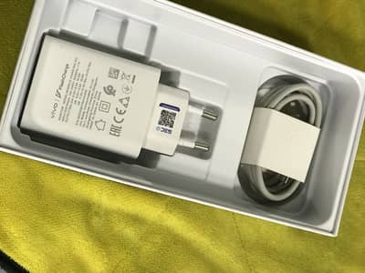 Vivo y21D 6/128 box charger complete warranty 10/10