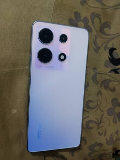 only box charger nhi hy sath