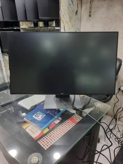 Dell U2719D QHD Ultra-slim Monitor