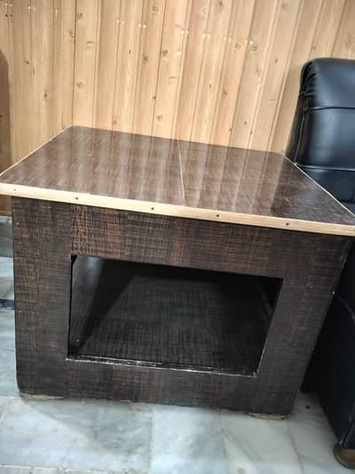 Office tables in affordable prices