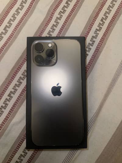 Iphone 13 pro max  battery. Health. 85 screen change.