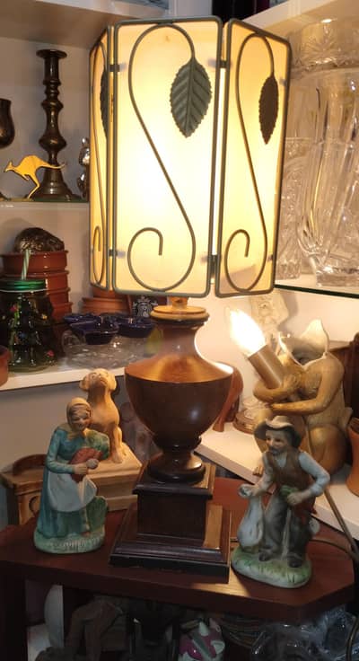Vintage Wooden Table Lamp with Decorative Metal Leaf Shade