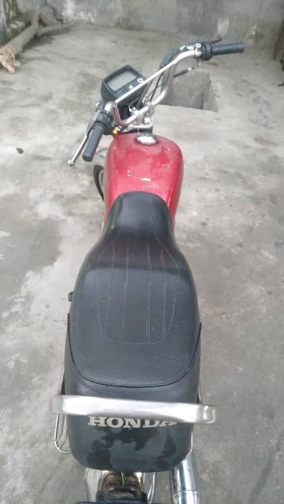 Genuine Honda CD 70 in lush condition