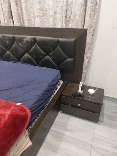 Plywood King Size Bed