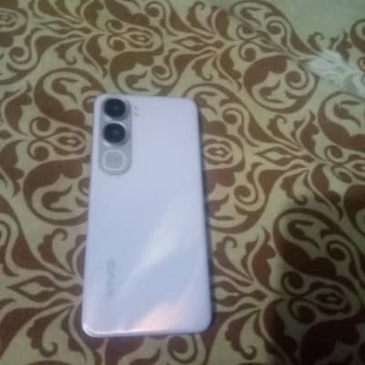 Y21 new 6 128 WahtsApp no 03137499921