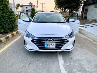 hyundai elentra 21/22 model urgent sale 10/10