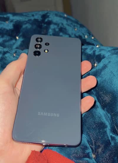 Samsung A32 Genuine 6/128 with box and charger