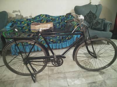 all is ok koi bhi masla nahi hai acchi Halat aur price bhi acchi 11000