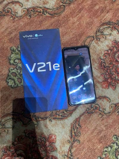 Vivo v21e 12 128 with full box and  orignal charger