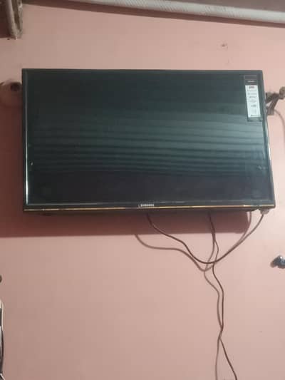 Samsung smart led made in maleshia all ok 10 by 10