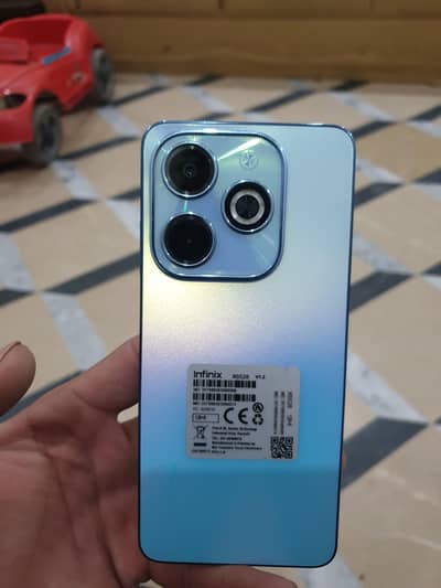 mobile bilkul new ha 10/10 condition ha