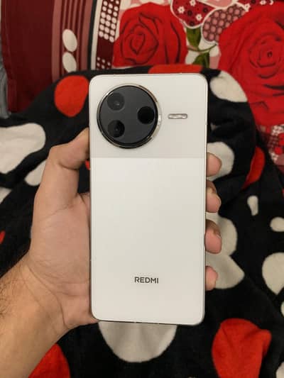 Poco F7 Pro (Redmi k80) 12/512 GB White Condition 10/10 with Charger