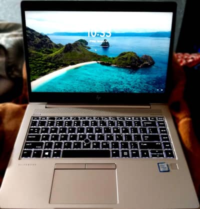 Hp laptop with wireless mouse