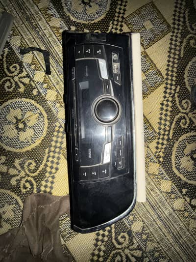 Toyota corolla music system sor sale