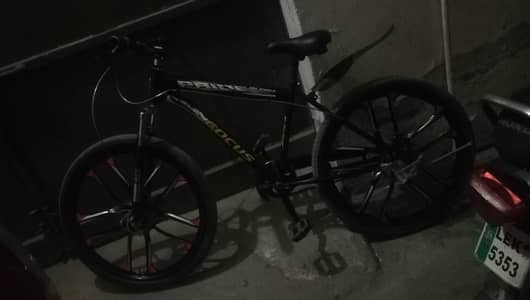 only 2 month used with shakh and alloy wheel with out gear