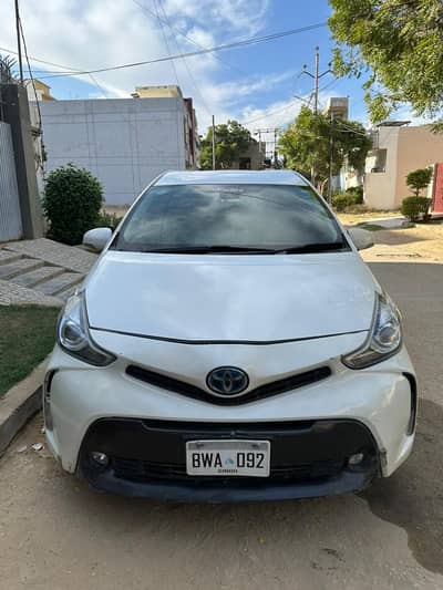 Toyota Prius Alpha G Touring 2018 – Hybrid Luxury MPV