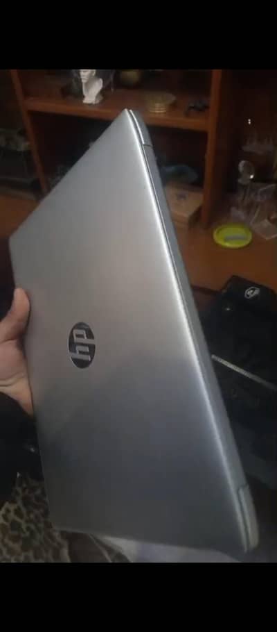 8/ 512gb SSD core 5 8th generation