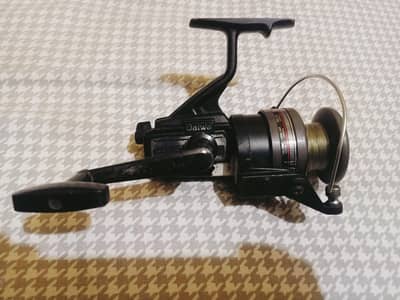 Fishing reel