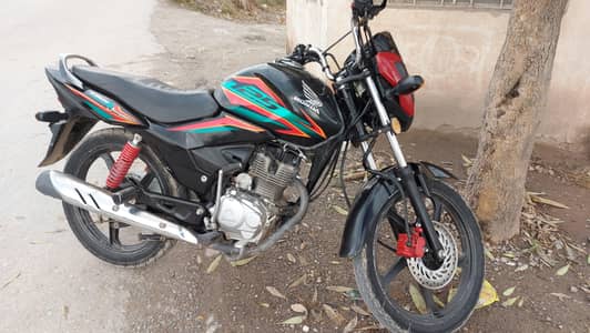 Honda cb125f