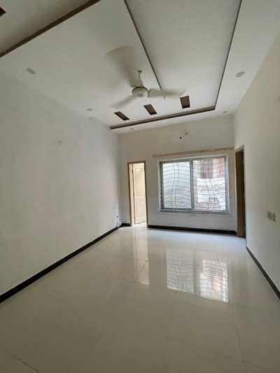 Architect Engineers Housing Society 10 Marla Upper Portion Available For Rent Prime Location