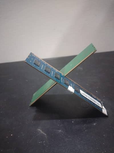 2gb RAM sticks x2 DDR3