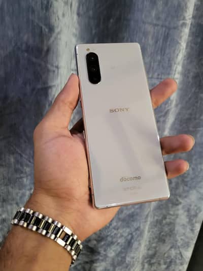 Sony Xperia 5