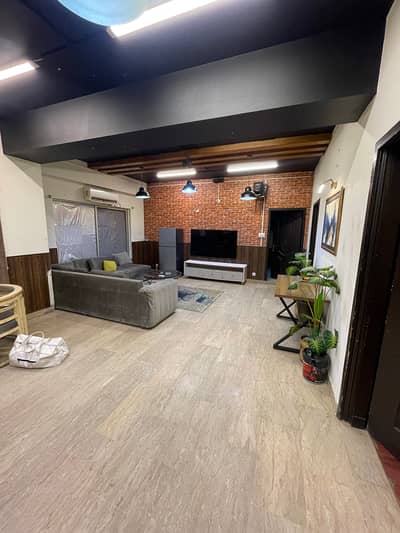 2 bed luxury apartments available for party per day