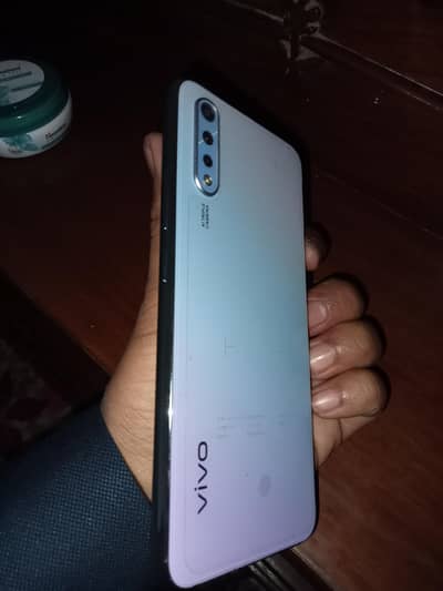 vivo s1