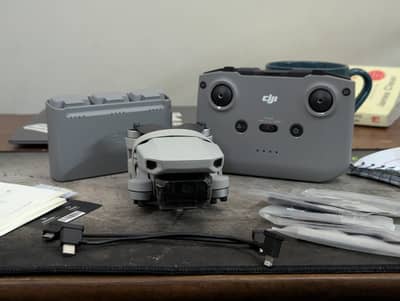 For Sale: DJI Mini 2 SE Fly More Combo — 10/10 Slightly Used!