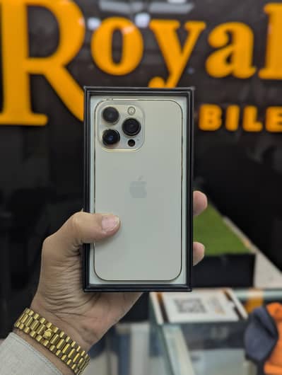 Iphone 13pro 128gb pta approved waterpack 93% health with box