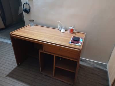 study /computer table