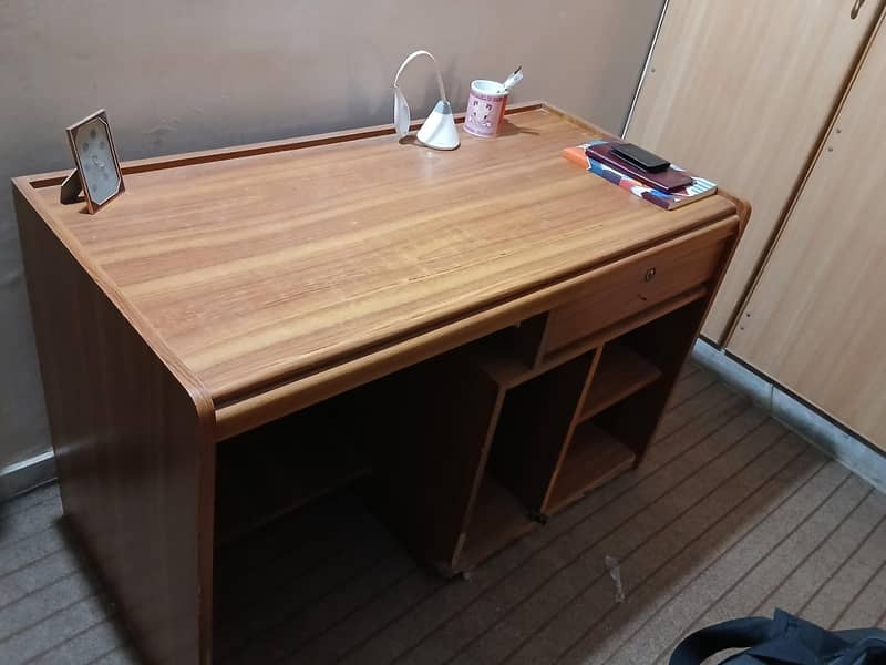 study /computer table 3