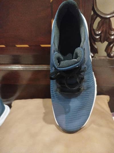 Nike flex control 4 in midnight size 8.5 US