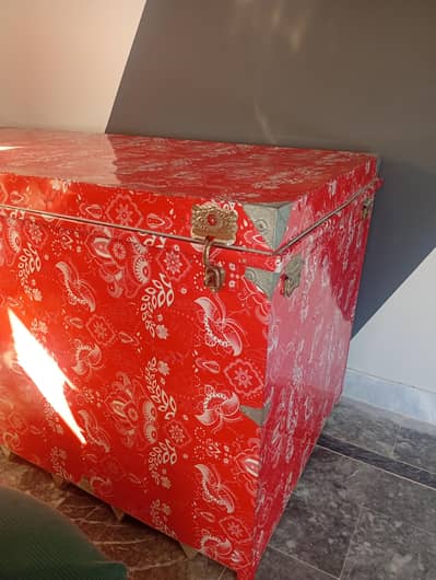 Trunk, Peti, Sandook full size available for sale