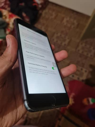 IPHONE 8 PLUS B. P EXCHANGE POSSIBLE WITH ANDROID