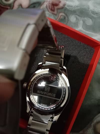 Naviforce model nf8032