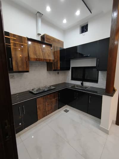 10 Marla Upper Portion For Rent In Allama Iqbal Town