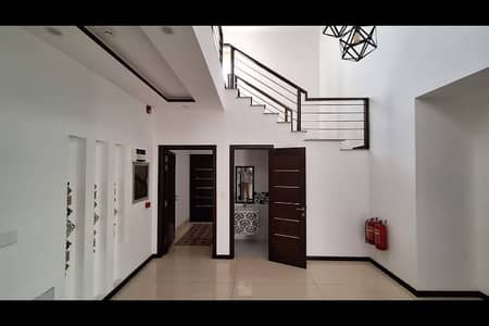 Luxury 10 Marla House For Sale in Allama Iqbal Town
