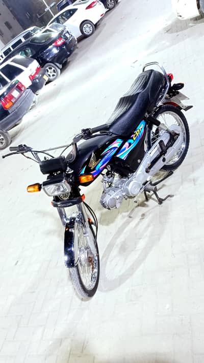 Honda CD-70 2024 9 month model Karachi num 1st owner mint condition