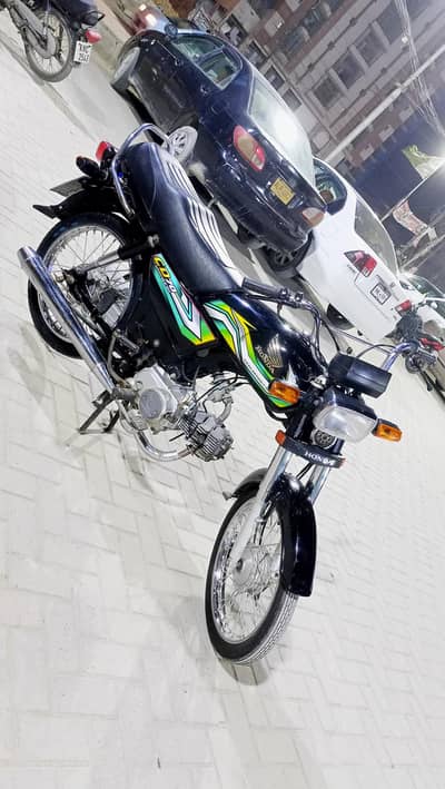 Honda CD-70 2023  model Karachi num 1st owner mint condition